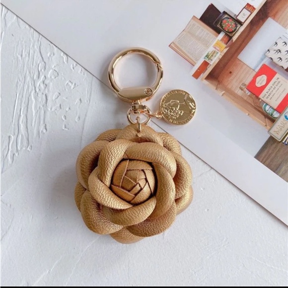 CAMELLIA BAG CHARM KEYCHAIN LEATHER FLOWER HANDMADE MULTIPLE COLORS AVAILABLE - Picture 12 of 16